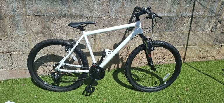 Compass Latitude Hardtail Mountain Bike