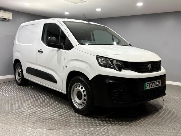 2023 Peugeot e-Partner 800 50kWh Professional Premium + Standard Panel Van Auto SWB 5dr (7.4kW Ch...