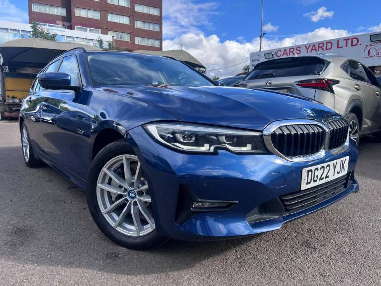 BMW 3 Series 2.0 330e 12kWh SE Pro Touring 5dr Petrol Plug-in Hybrid Auto Euro 6 (s/s) ( Petrol/E...
