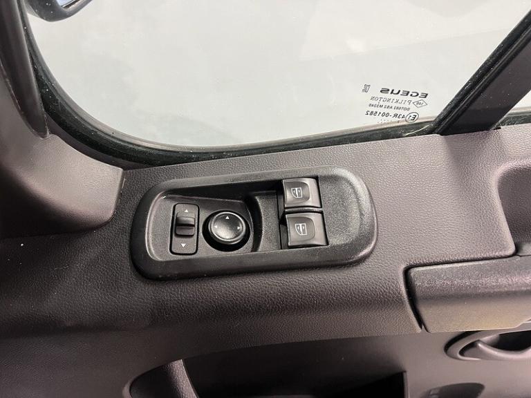 2023 Renault Master LM35dCi 135 Business+ Medium Roof Van PANEL VAN DIESEL Manual