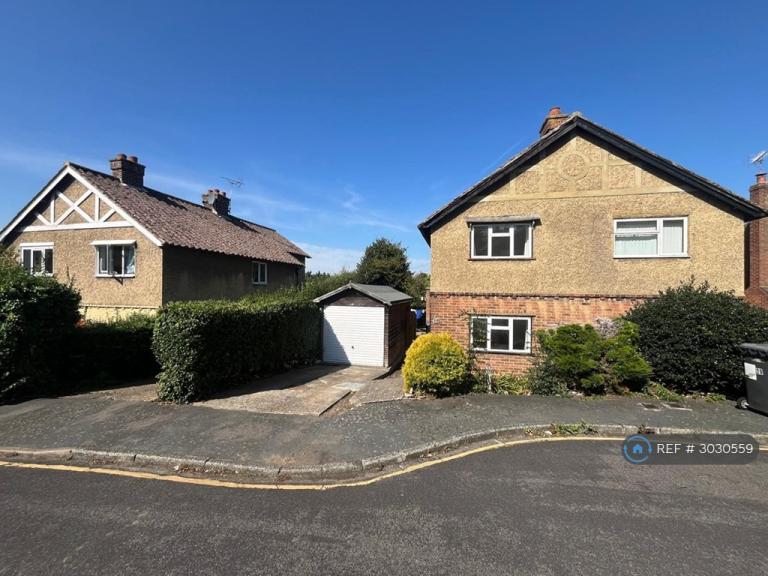 3 bedroom house in Pretoria Road, Canterbury, CT1 (3 bed) (#3030559)