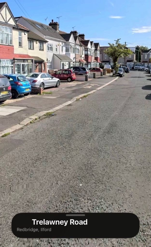 Rent Double Room En-suite - Close to Hainault Station