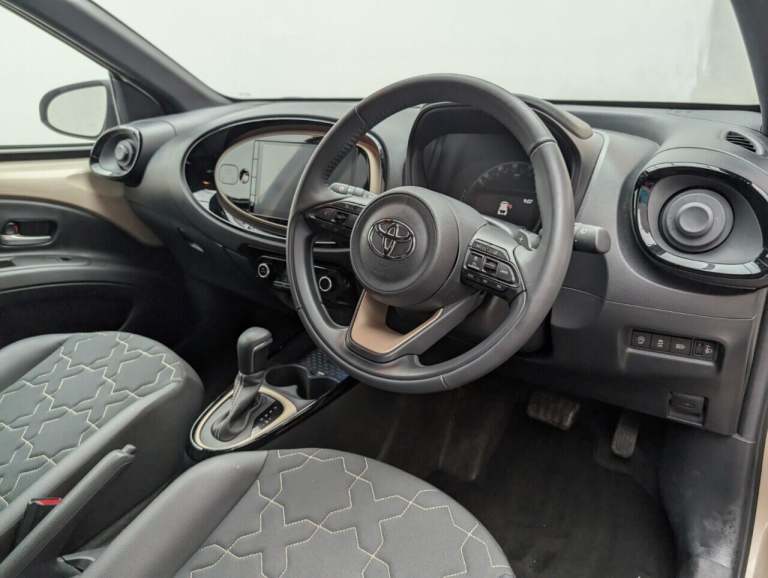 2022 Toyota Aygo X 1.0 VVT-i Exclusive Hatchback 5dr Petrol x-shift Euro 6 (s/s) (72 ps) NAVIG HA...