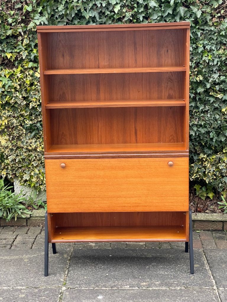 Retro mid century vintage book & drinks 