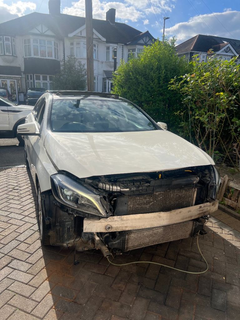 Mercedes-Benz, A CLASS, Hatchback, 2016, Manual, 1461 (cc), 5 doors