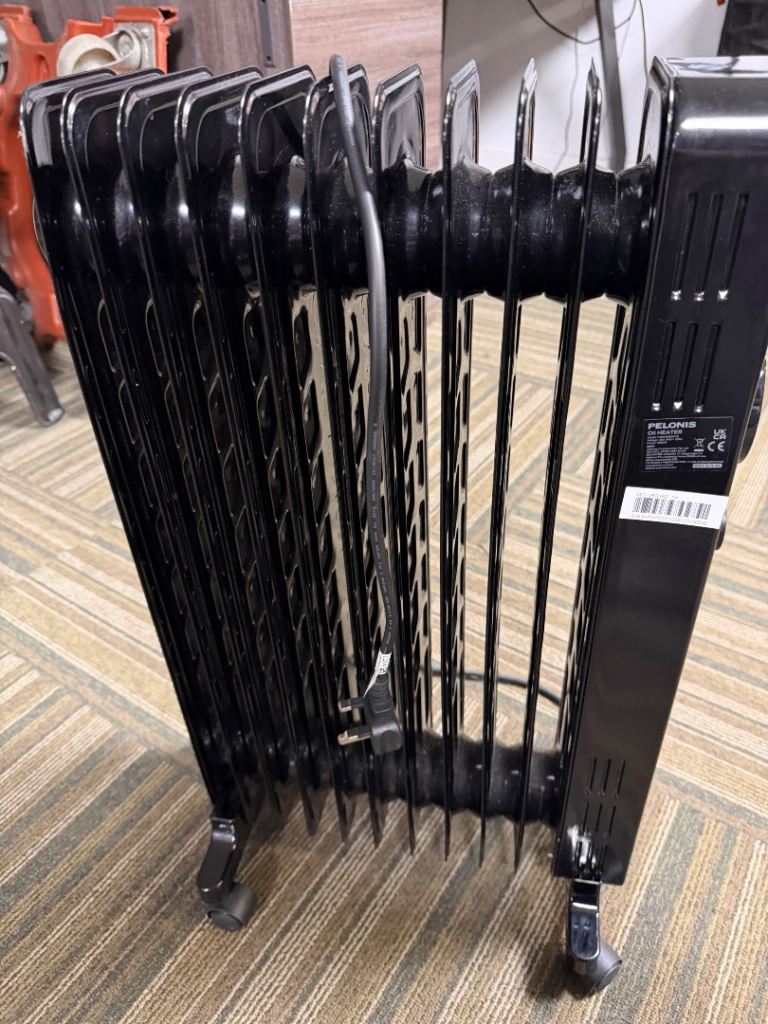 Pelonis Oil Heater - Black, As Good As New