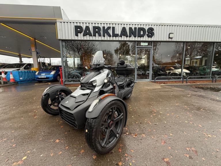 2019 CAN-AM RYKER 900cc fully automatic Spyder trike with Handbraking adaption S