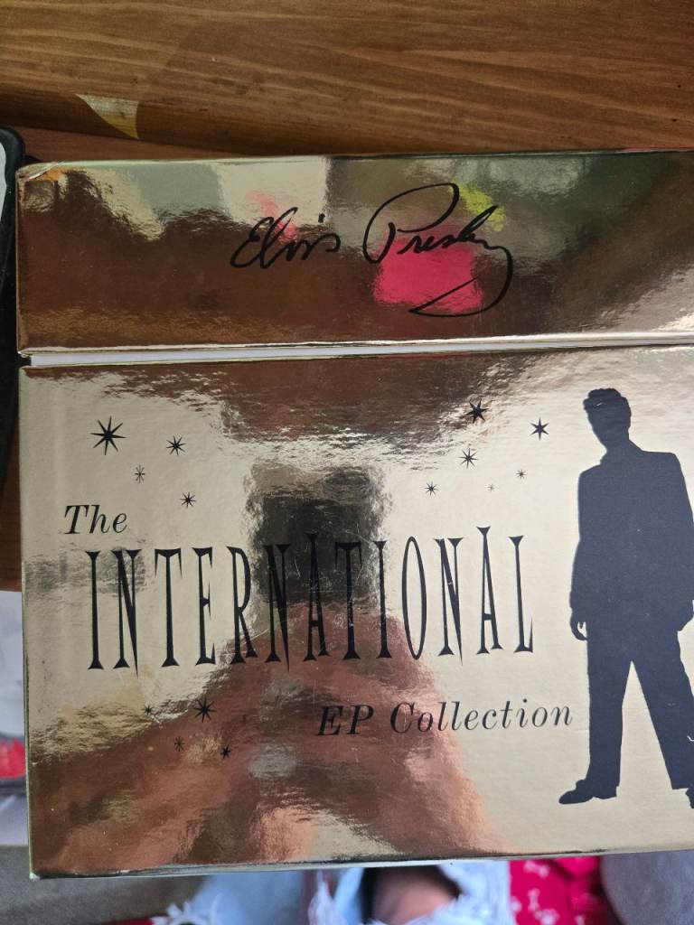 Elvis the international EP collection 