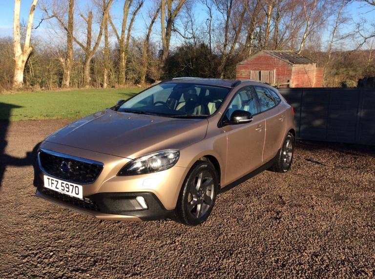 2014 Volvo V40 D2 SE 5dr HATCHBACK Diesel Manual