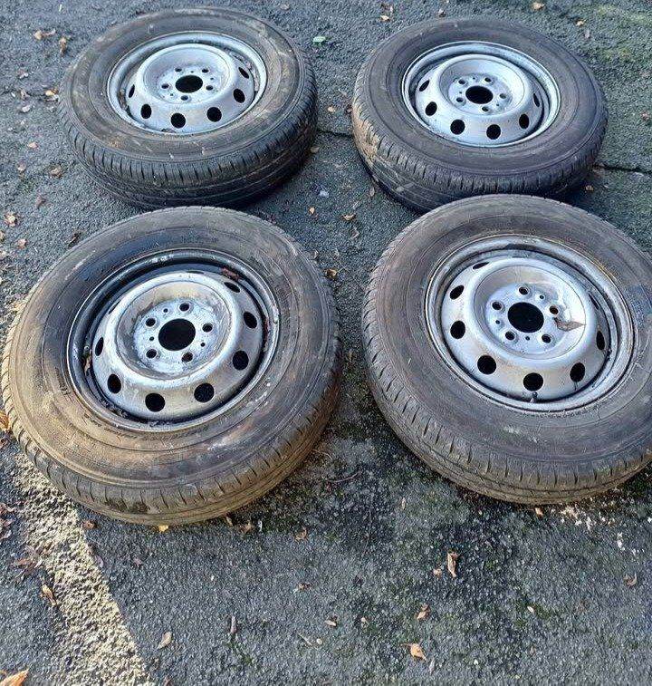 4 x 16” Steel Wheels and Tire - Fiat Ducato / Citroen Relay / Peugeot Boxer - 215/75R16C