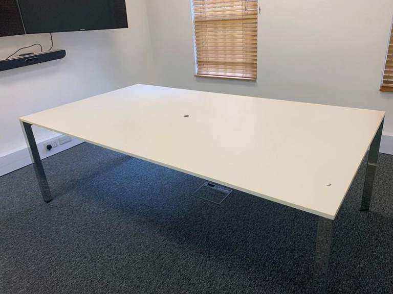 White Conference Table Meeting table Boardroom Table seats 8 - 10 persons 220cm x 120cm