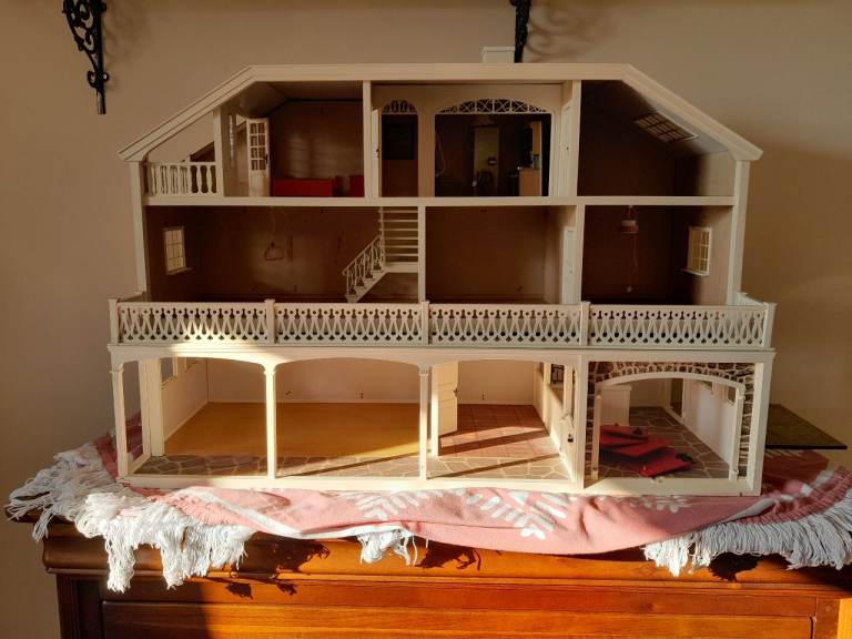 Beautiful Vintage Lundby Stockholme dollhouse