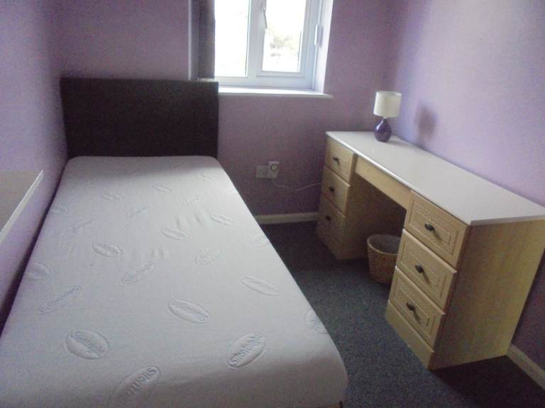 Single Furnished Room to rent in Bradley Stoke