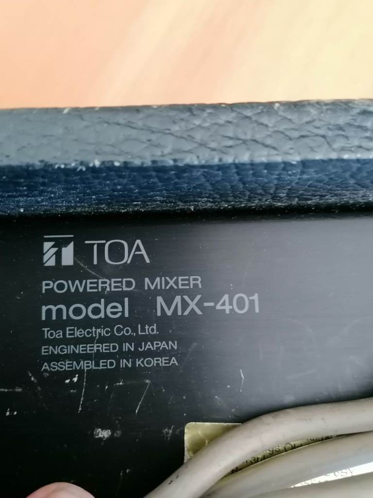 Toa mixer model MX 401