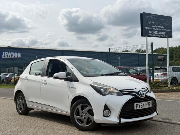 2015 Toyota Yaris 1.5 VVT-h Icon E-CVT Euro 6 5dr HATCHBACK Petrol/Electric Hybrid Automatic