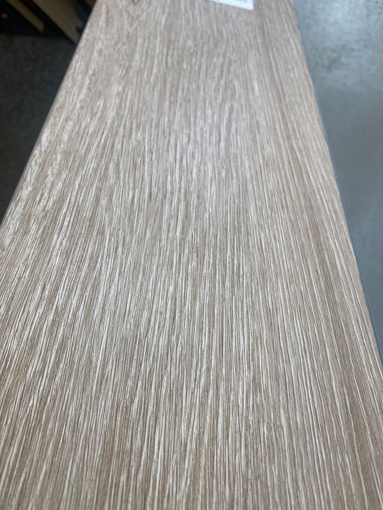 Invictus vinyl click flooring 