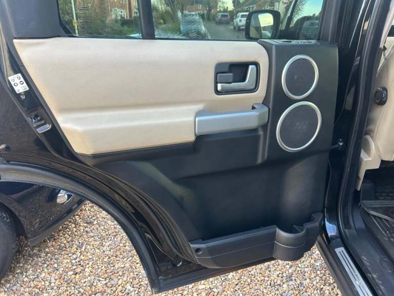  Land Rover Discovery 3 2.7 TD V6 HSE Station Wagon 5dr Diesel