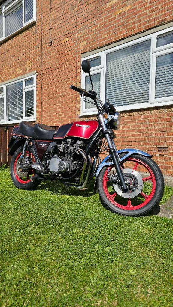 KAWASAKI Z1000 ST 