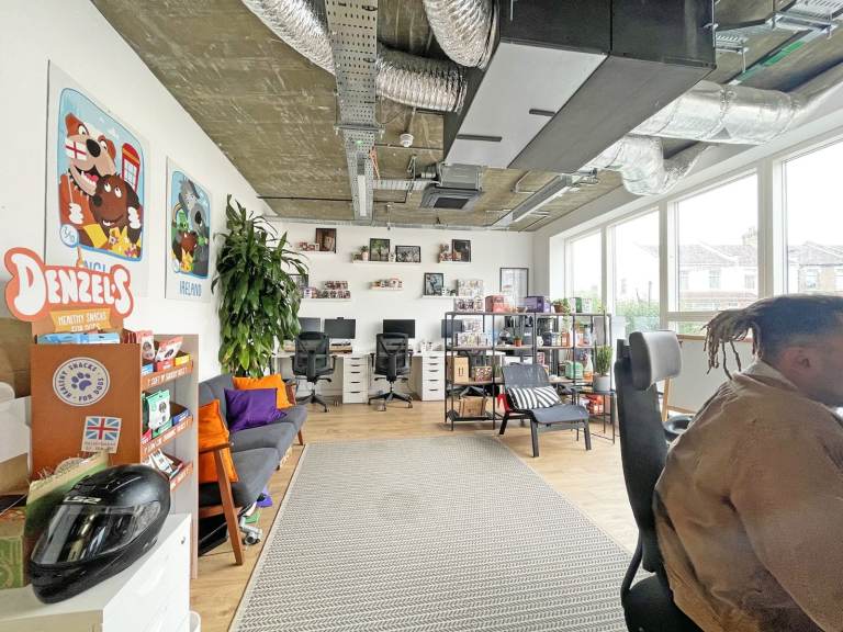 Large Office | Artist Studio | Creative Space to Rent in Leyton East London E10 
