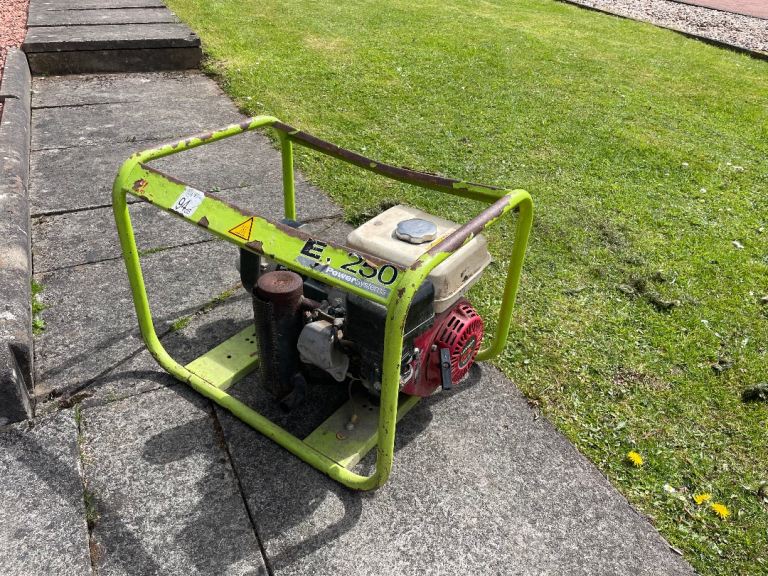 Pramac E3250 generator 