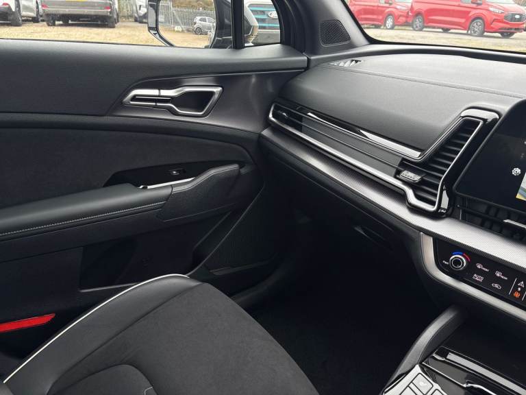 2025 Kia Sportage 1.6T GDi 207 HEV GT-Line 5dr Auto SUV PETROL/ELECTRIC Automatic