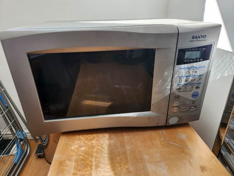 Free Sanyo Microwave 