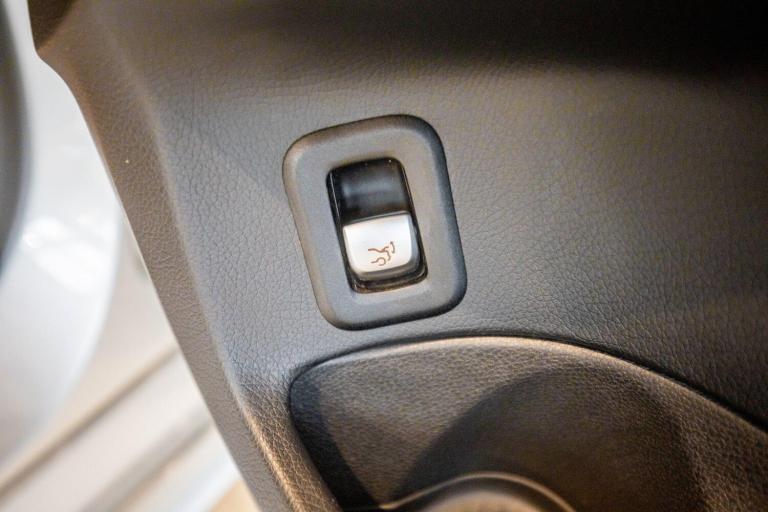 2018 Mercedes-Benz C Class 2.1 C250d AMG Line (Premium Plus) Saloon 4dr Diesel G-Tronic+ Euro 6 (...