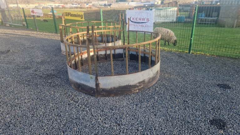 Sheep round bale ring feeders farm livestock tractor 