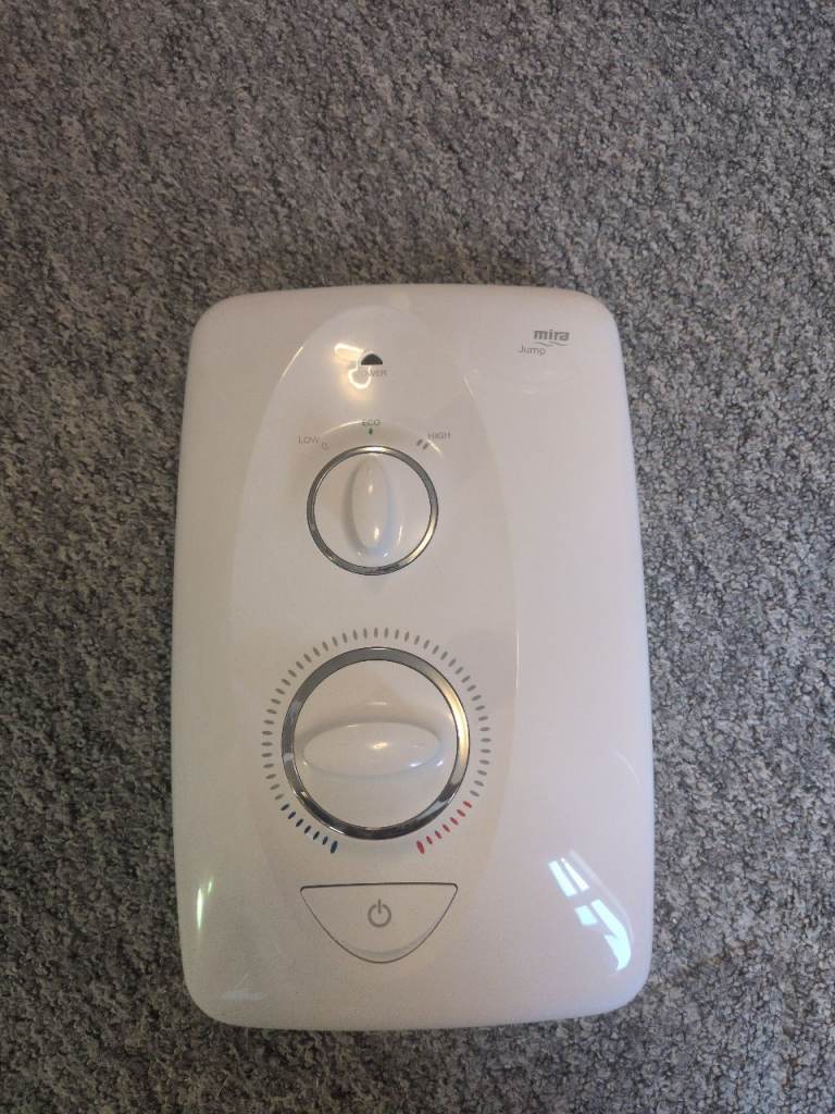 Mira jump Electric Shower Unit – White, Good Condition