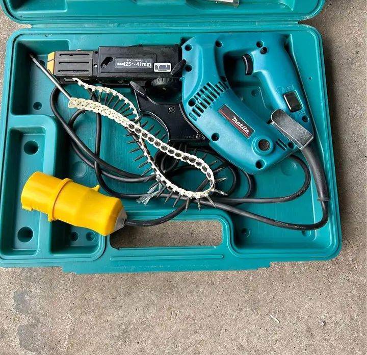 Makita Corded Screwdriver in Case – Good Condition