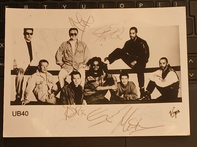 UB40 Ali Campbell signed autographs Virgin Promo picture - Original band  line up .
