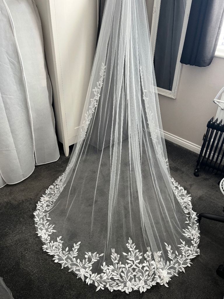 Wedding veil