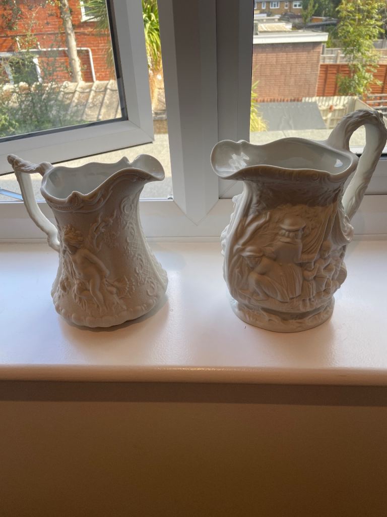 Pair of large portmeirion Parian ware jugs British heritage collection 