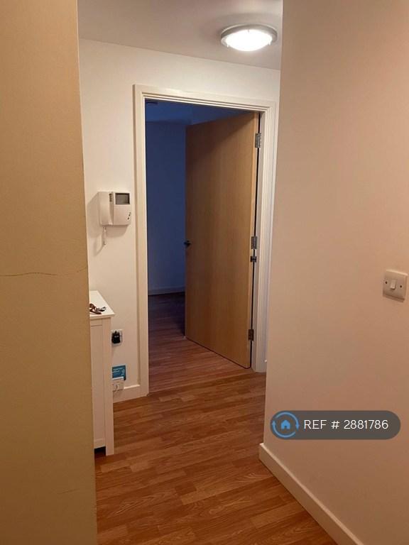 1 bedroom flat in Fenton, London, E1 (1 bed) (#2881786)