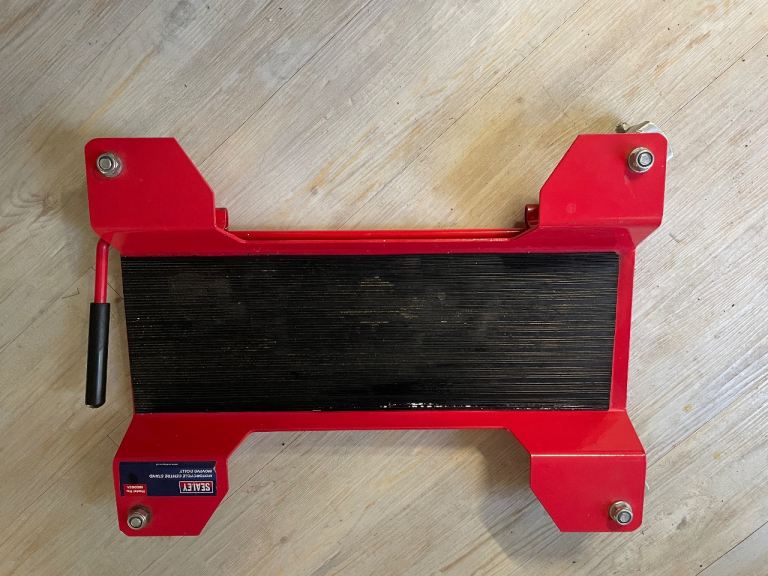 Centre stand moving dolly