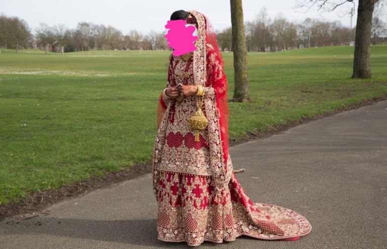 image for Bridal outfit / Lengha Red 