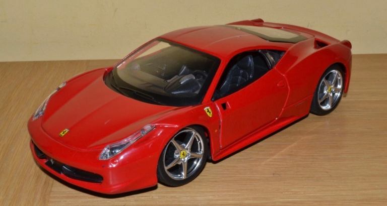 Maisto 1/24 Ferrari 458 Italia Rosso Red Supercar Diecast Scale Model Car