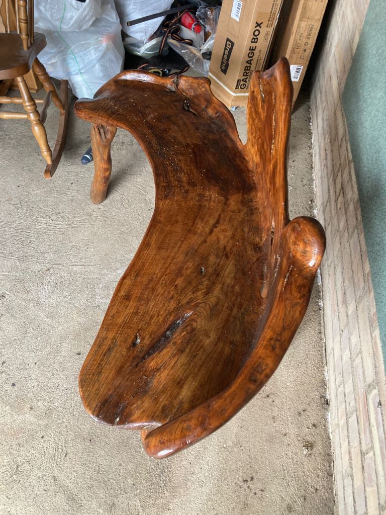 Indoor bench 