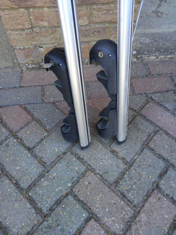 CAR ROOF CROSS BARS (RAISED BARS ONLY)