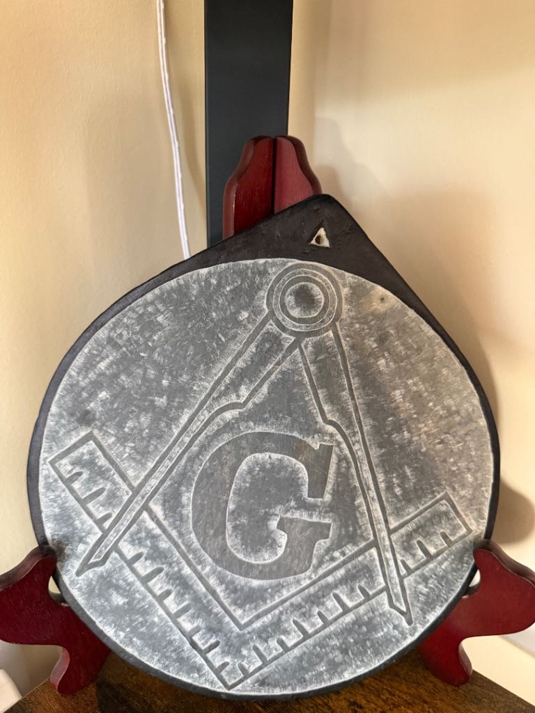Masonic Square and Compasses 'G' Stone Plaque Decor
