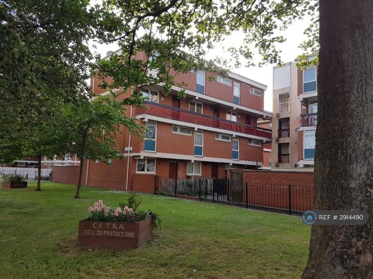 3 bedroom flat in Canada Estate, London, SE16 (3 bed) (#2914490)