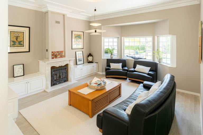 Professional painter and decorator 