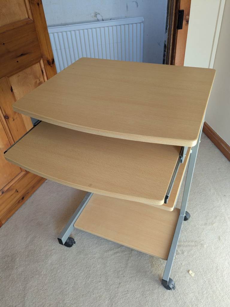 FREE Small Computer Desk on Wheels – Good Condition