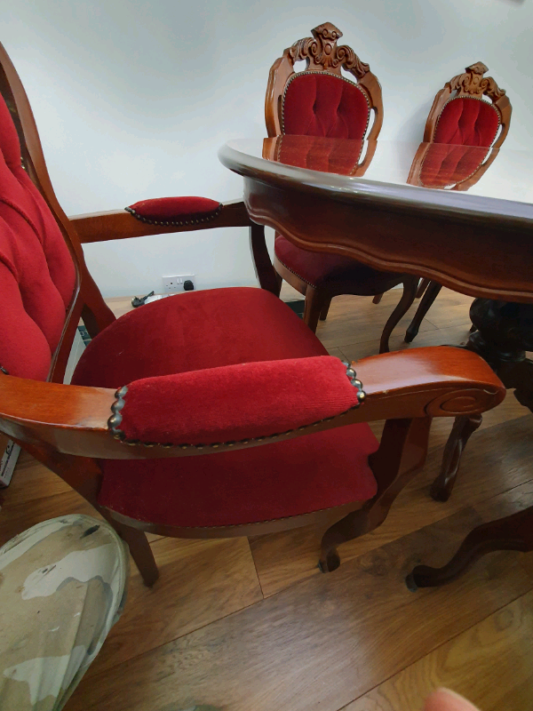 Dining table  NOT THE CHAIRS.