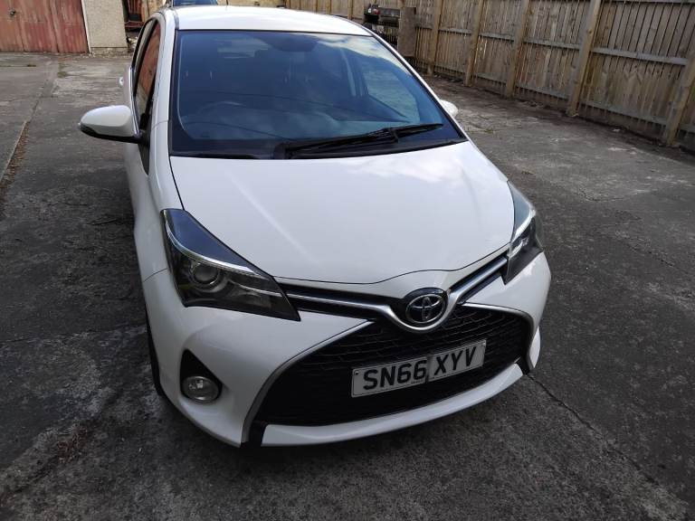 Toyota, YARIS, Hatchback, 2016, Manual, 1329 (cc), 5 doors