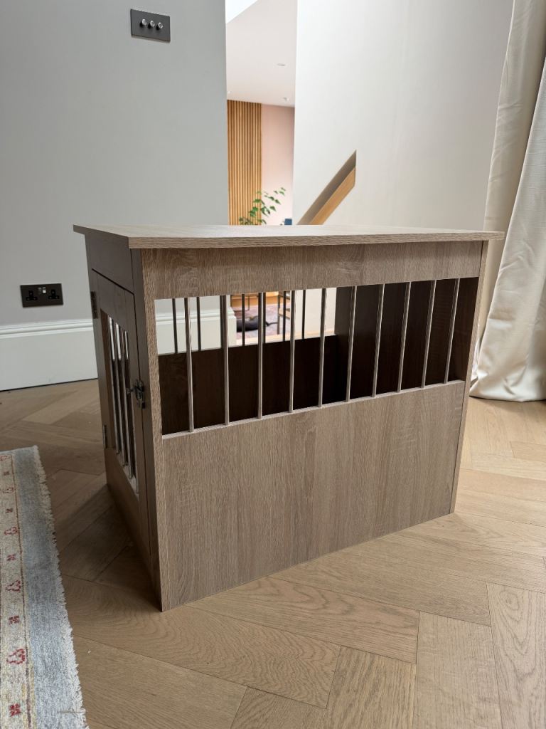 Lovely wooden dog crate