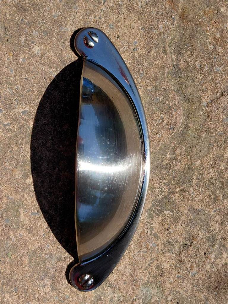 Metal Cup Pull Handle – Chrome new Good Condition