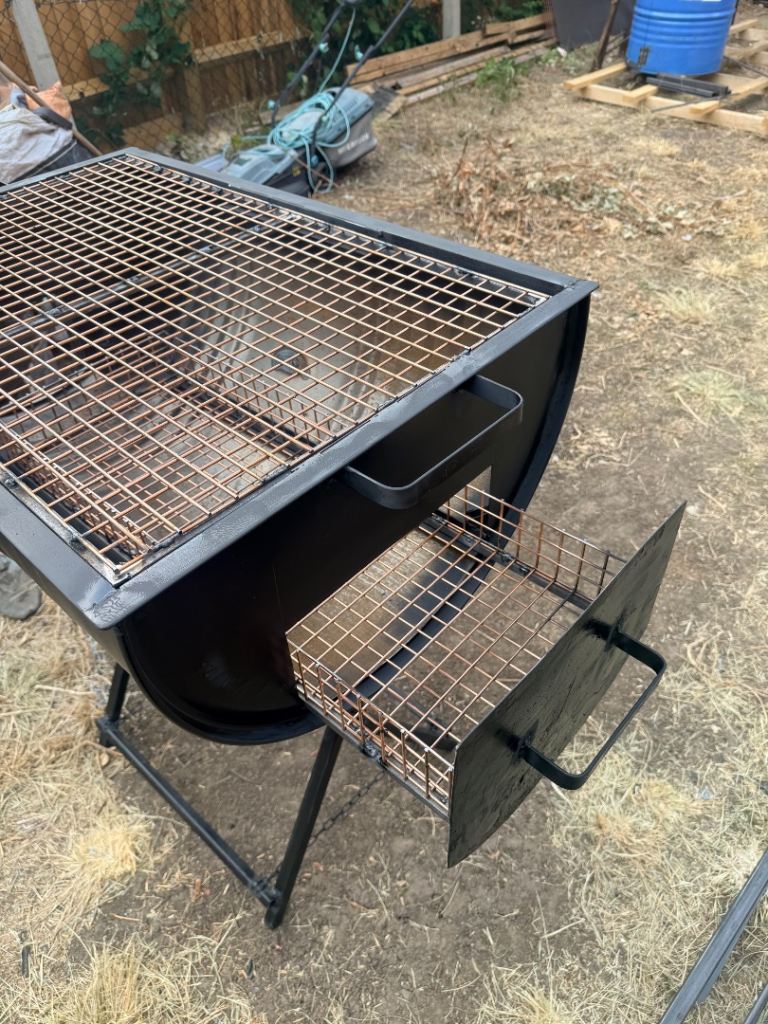 Sturdy Metal BBQ Grill with Removable Tray