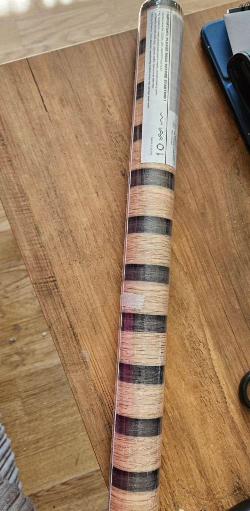 New Roll of Wood Effect Wallpaper - Brown and Beige