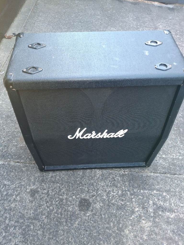 Marshall angled guitar cab